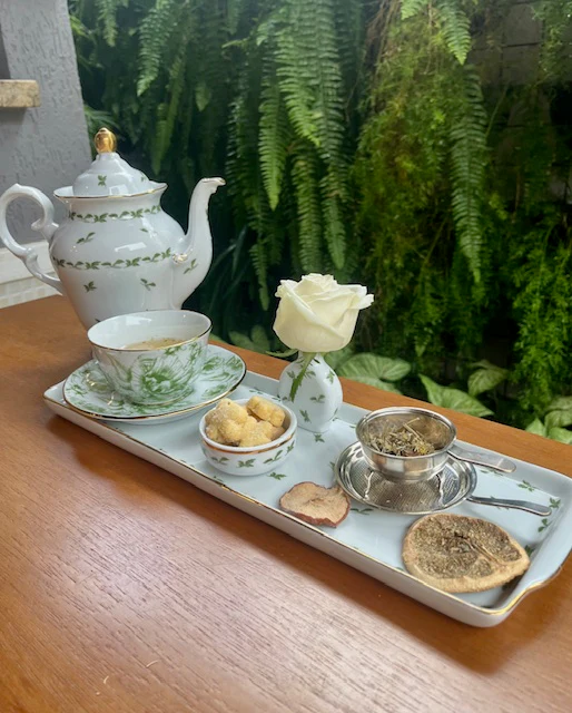 Xícara de Chá com pires Porcelana especial Coleção "Jardin Sur Le Nil" - Imagem 3